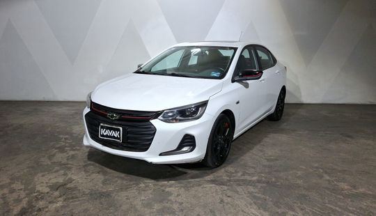 2023 • 93,883 km • Automático