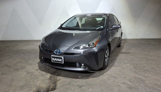 Toyota • Prius