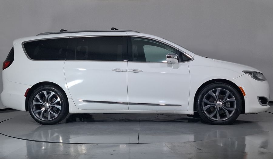 Chrysler Pacifica 3.6 LIMITED PLATINUM AUTO Minivan 2017