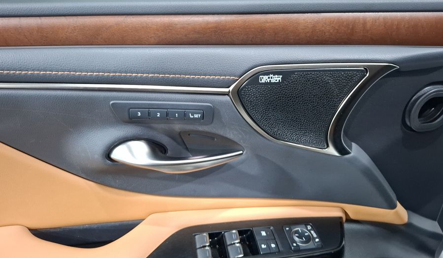Lexus Es 3.5 350 AUTO Sedan 2022