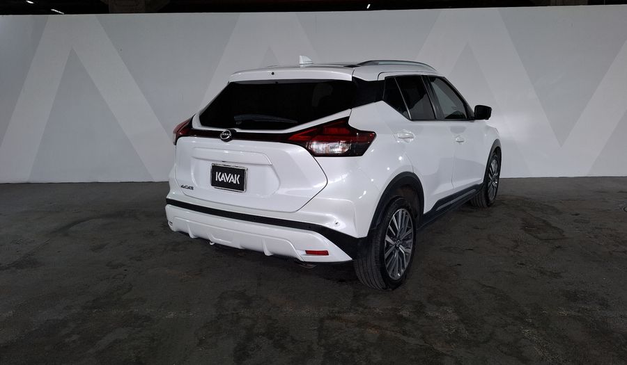 Nissan Kicks 1.6 PLATINUM BI-TONO LTS XTRONIC Suv 2022