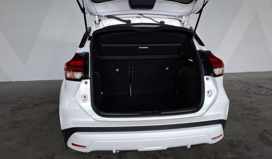 Nissan Kicks 1.6 PLATINUM BI-TONO LTS XTRONIC Suv 2022