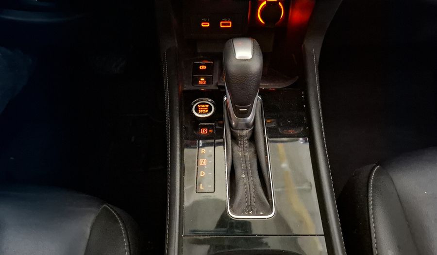 Nissan Kicks 1.6 PLATINUM BI-TONO LTS XTRONIC Suv 2022