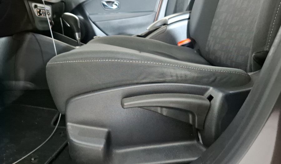 Renault Fluence 2.0 EXPRESSION AT Sedan 2014