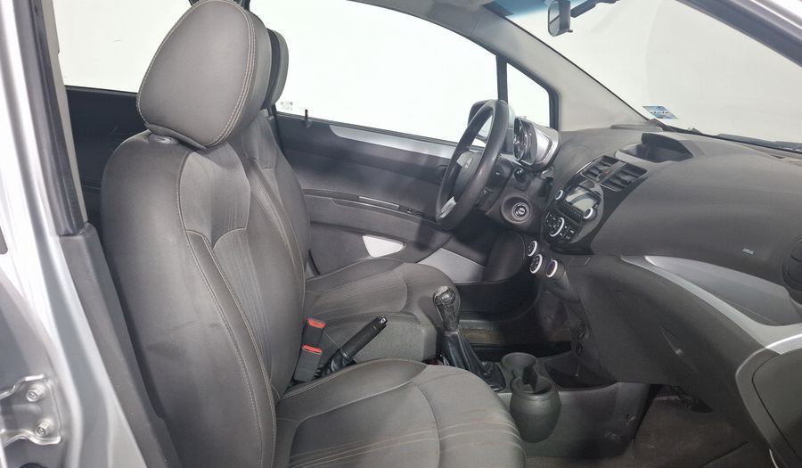 Chevrolet Spark 1.2 LTZ C MT Hatchback 2015