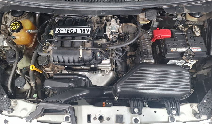 Chevrolet Spark 1.2 LTZ C MT Hatchback 2015