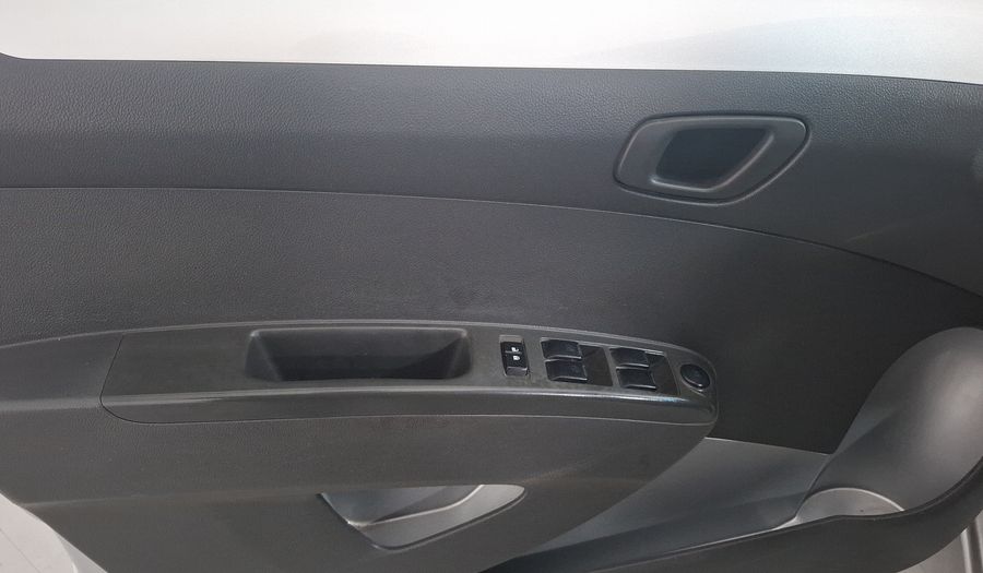 Chevrolet Spark 1.2 LTZ C MT Hatchback 2015