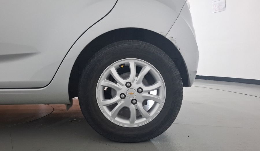 Chevrolet Spark 1.2 LTZ C MT Hatchback 2015