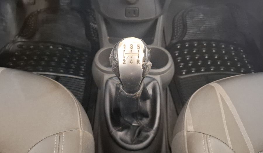 Chevrolet Spark 1.2 LTZ C MT Hatchback 2015