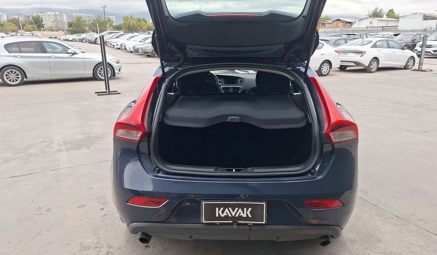 Volvo V40 1.6 T4 COMFORT Hatchback 2015