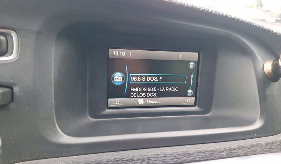 Volvo V40 1.6 T4 COMFORT Hatchback 2015