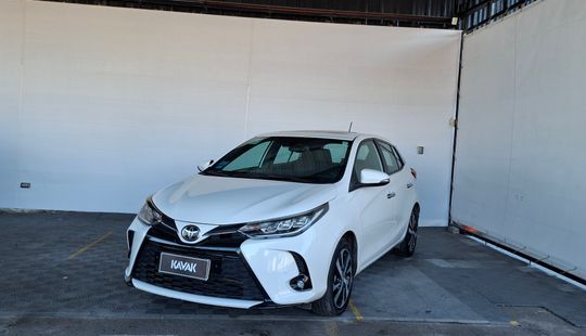 Toyota • Yaris