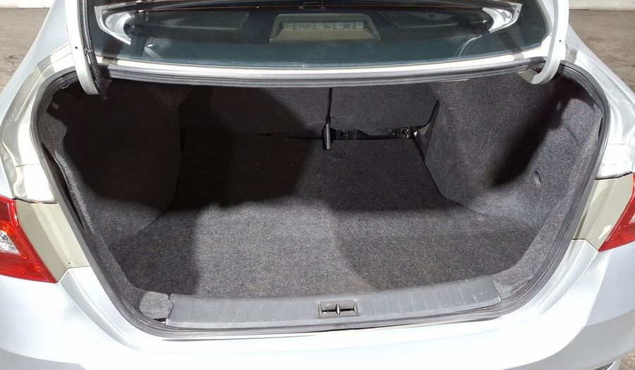 Nissan Sentra 1.8 ADVANCE AUTO Sedan 2019