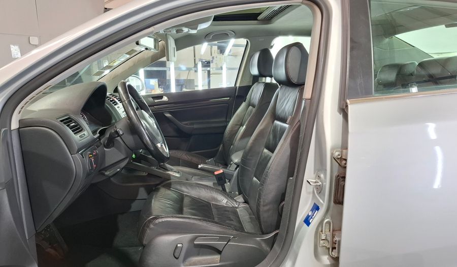 Volkswagen Vento 1.9 TDI LUXURY Sedan 2010