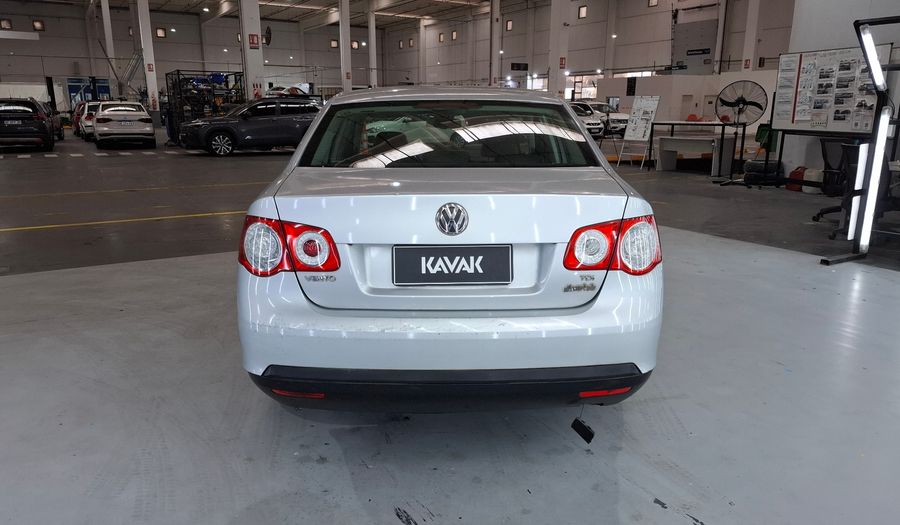 Volkswagen Vento 1.9 TDI LUXURY Sedan 2010