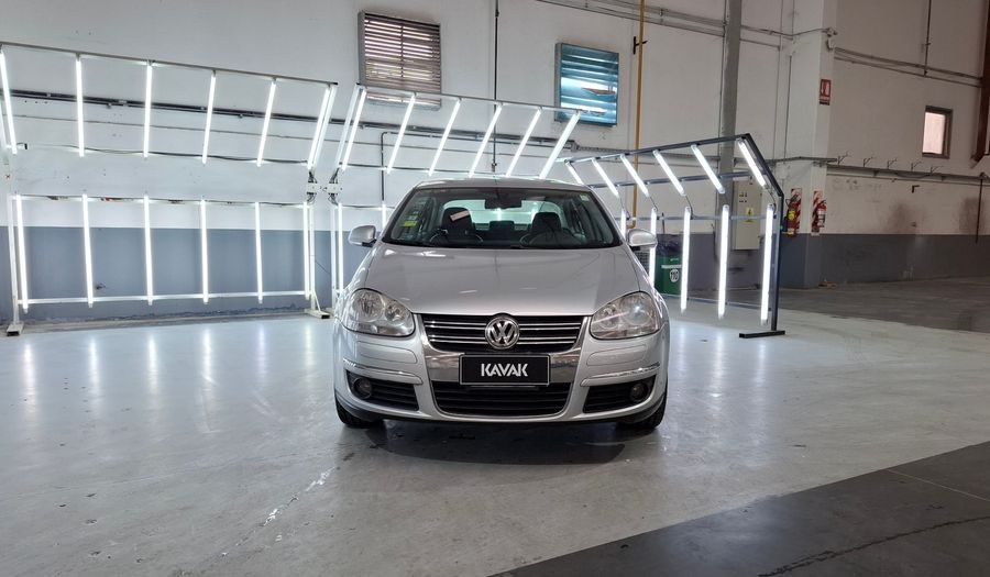 Volkswagen Vento 1.9 TDI LUXURY Sedan 2010
