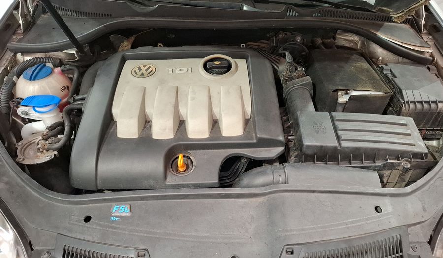 Volkswagen Vento 1.9 TDI LUXURY Sedan 2010