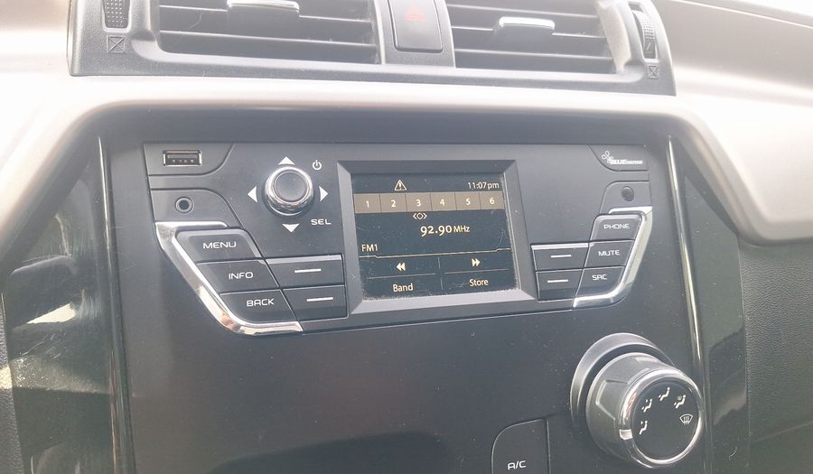Mahindra Kuv 100 1.2 ELITE Suv 2022