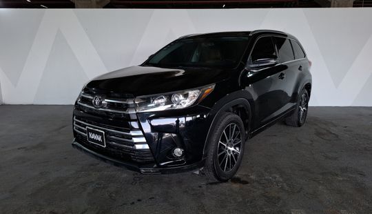 Toyota • Highlander