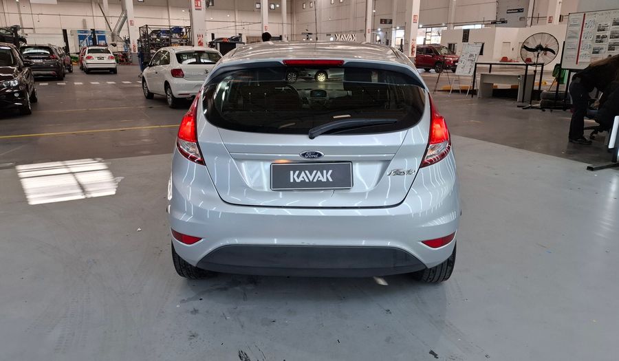 Ford Fiesta Kinetic Design 1.6 SE Hatchback 2016