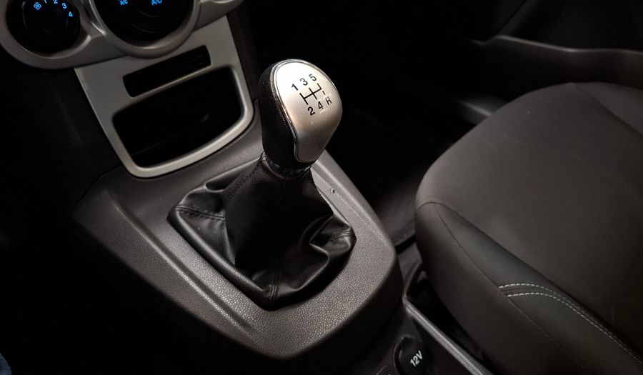 Ford Fiesta Kinetic Design 1.6 SE Hatchback 2016