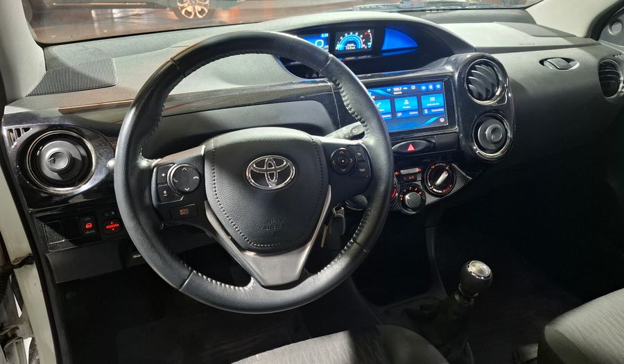 Toyota Etios 1.5 XLS Hatchback 2021