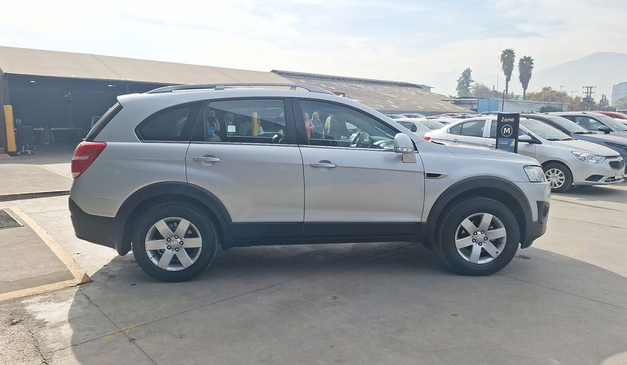 Chevrolet Captiva 2.4 LT AUTO SA Suv 2014