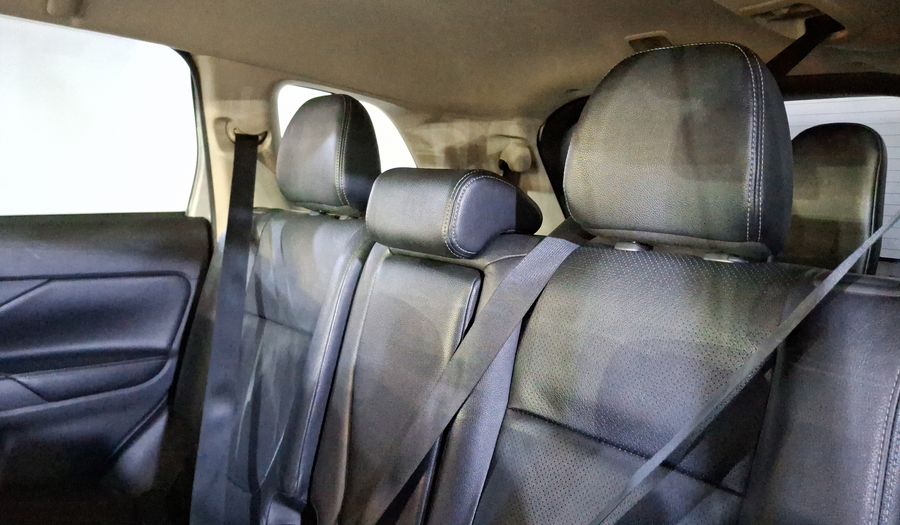 Mitsubishi Outlander 2.4 LIMITED Suv 2014