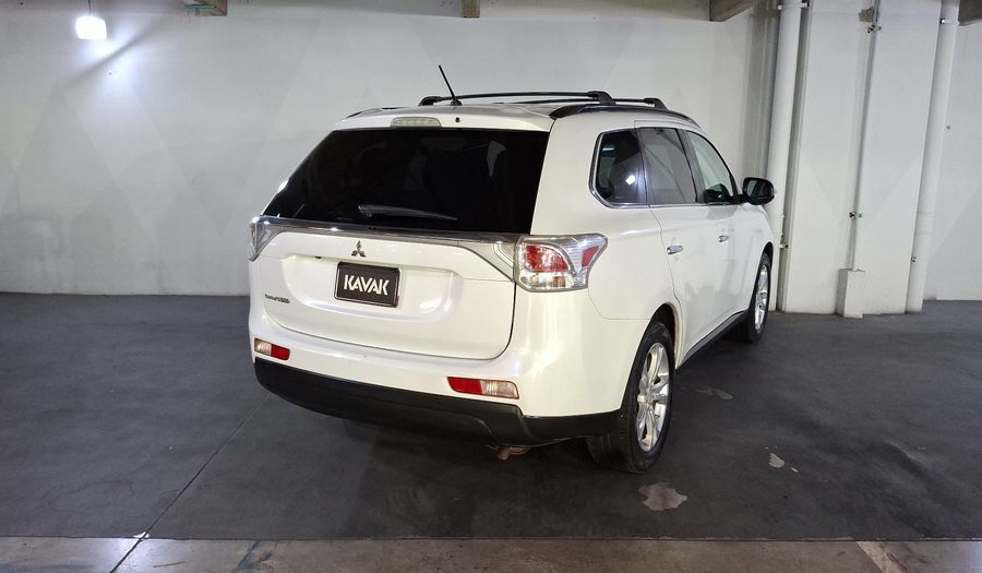 Mitsubishi Outlander 2.4 LIMITED Suv 2014