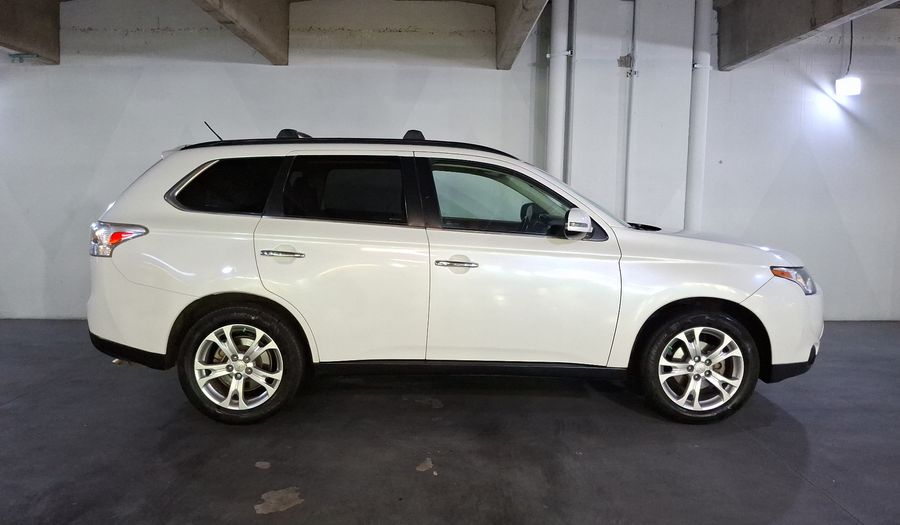 Mitsubishi Outlander 2.4 LIMITED Suv 2014