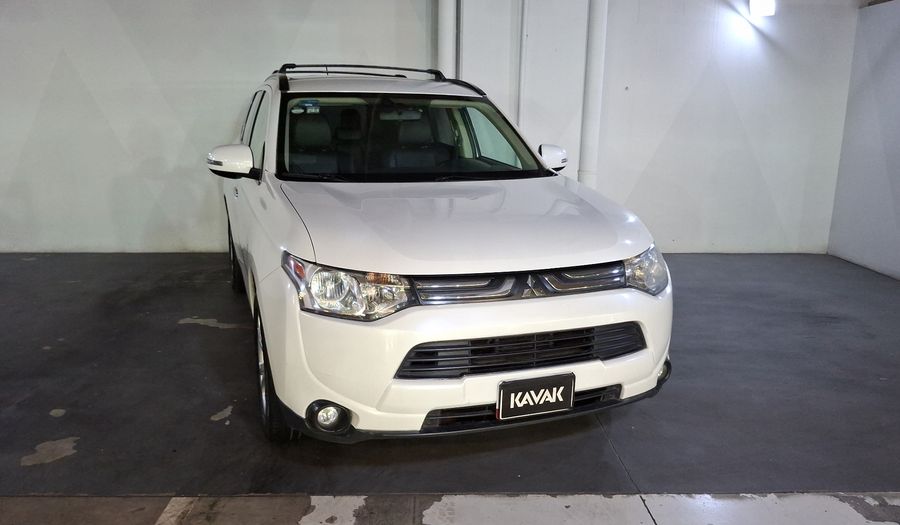 Mitsubishi Outlander 2.4 LIMITED Suv 2014