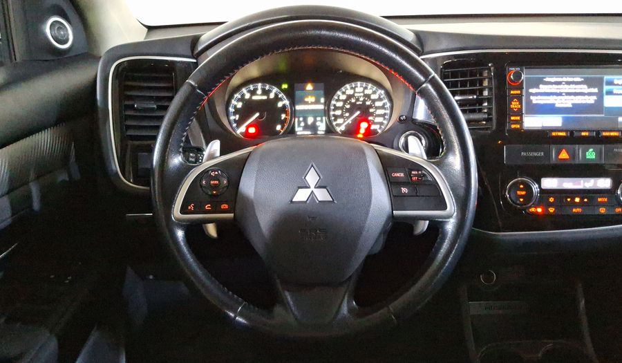 Mitsubishi Outlander 2.4 LIMITED Suv 2014