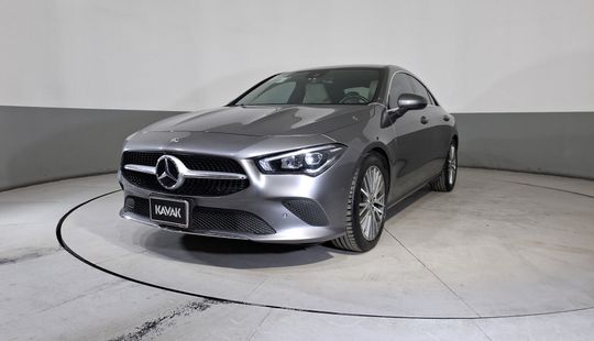 Mercedes Benz • Clase CLA