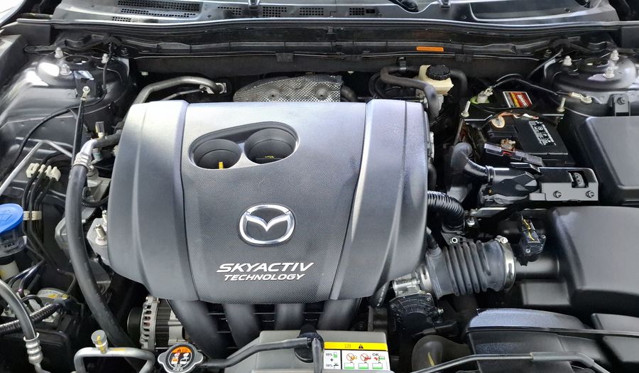 Mazda 3 2.0 SEDAN I TOURING TA Sedan 2015