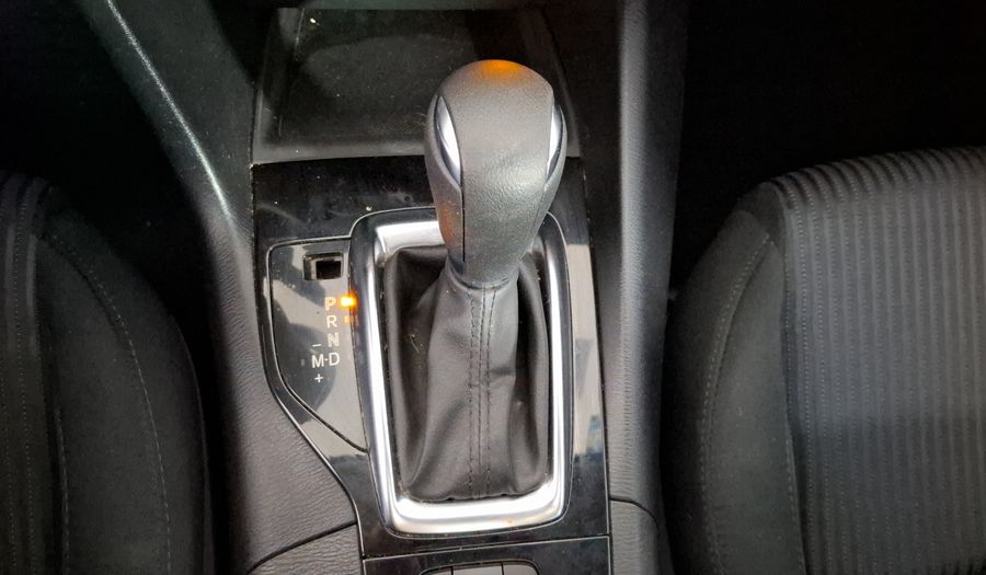 Mazda 3 2.0 SEDAN I TOURING TA Sedan 2015