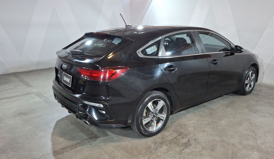 Kia Forte 2.0 EX IVT Hatchback 2020