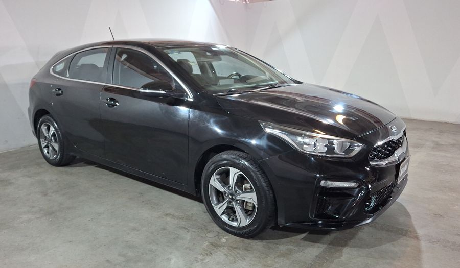 Kia Forte 2.0 EX IVT Hatchback 2020