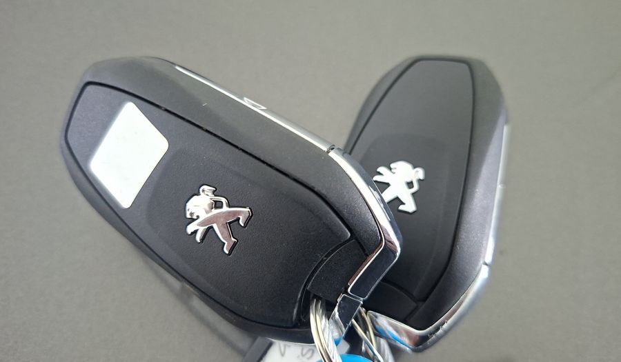 Peugeot 208 1.2 PURETECH 100 HP ALLURE PACK Hatchback 2023