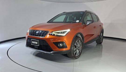 2018 • 64,390 km • Automático