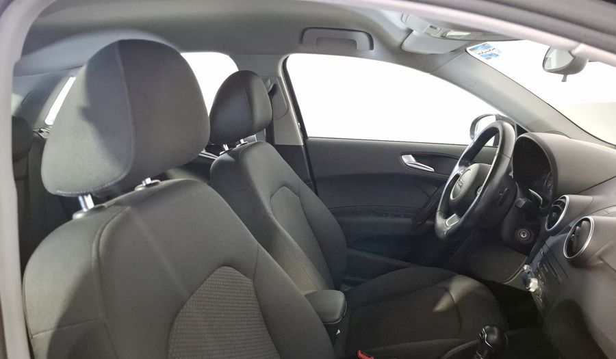 Audi A1 1.4 TFSI COOL S TRONIC Hatchback 2015