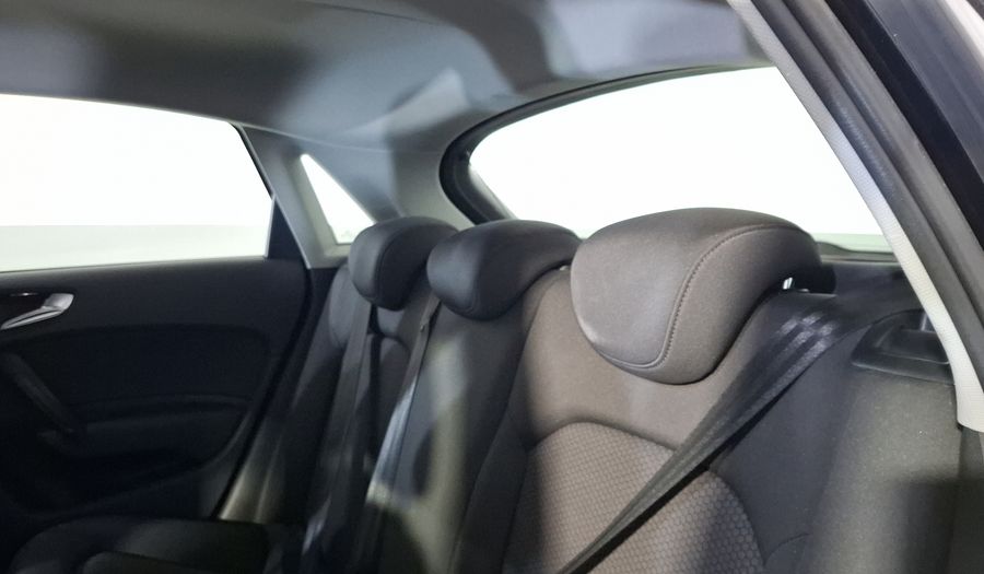 Audi A1 1.4 TFSI COOL S TRONIC Hatchback 2015