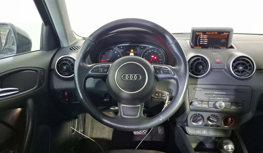 Audi A1 1.4 TFSI COOL S TRONIC Hatchback 2015