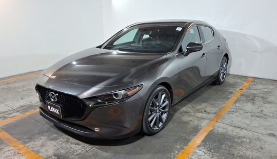 Mazda • Mazda 3