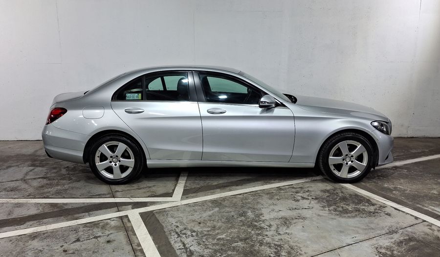 Mercedes Benz Clase C 1.6 180 CGI AT Sedan 2016