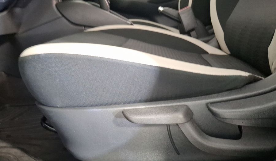 Nissan Versa 1.6 ADVANCE CVT Sedan 2022