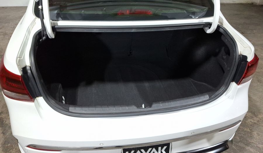 Kia Rio 1.6 S PACK AUTO Sedan 2022