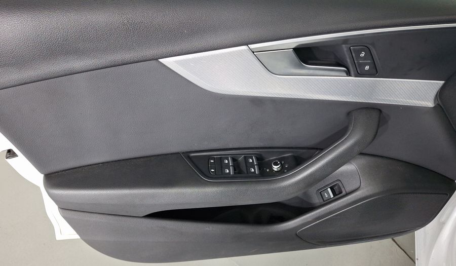 Audi A4 2.0 SELECT DCT Sedan 2018
