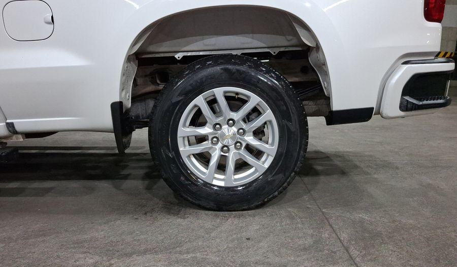 Chevrolet Cheyenne 5.3 CHEYENNE LT CAB REG H AUTO 4WD Pickup 2021