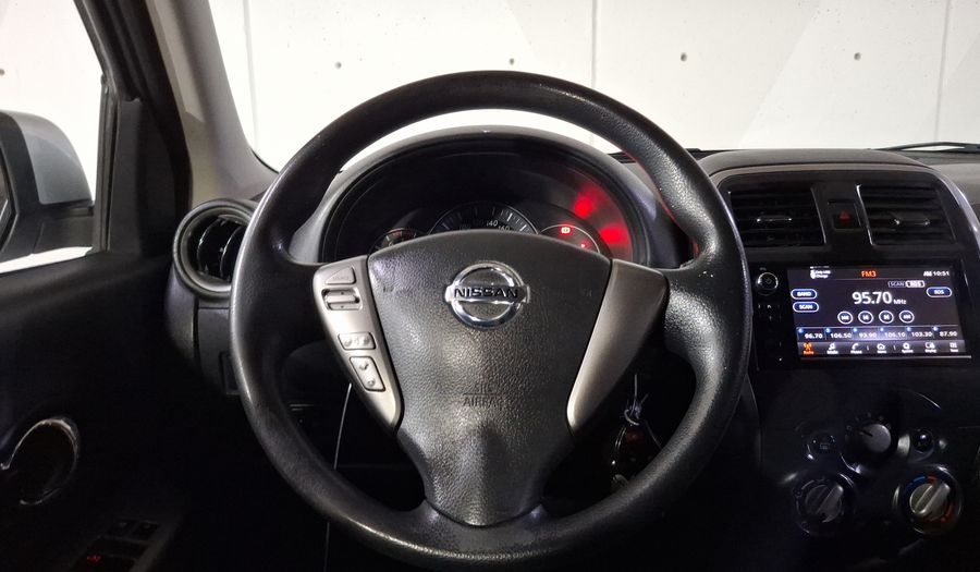 Nissan March 1.6 ADVANCE Hatchback 2020