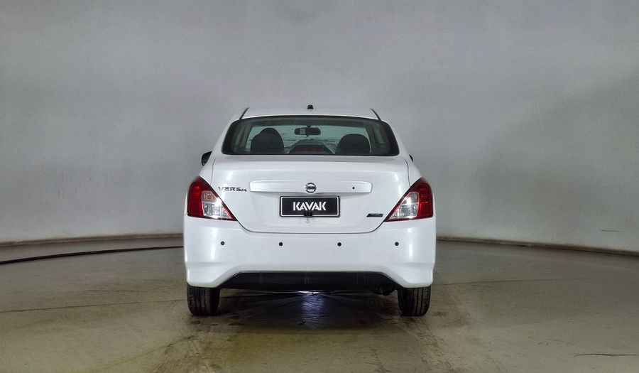 Nissan Versa 1.6 SENSE Sedan 2018